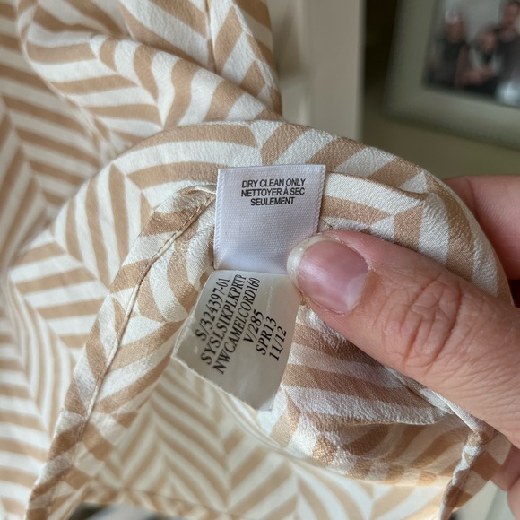 Banana Republic shirt - Picture 3 of 3